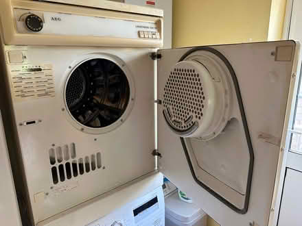 Photo of free AEG spin dryer (Knotty Green HP9) #2