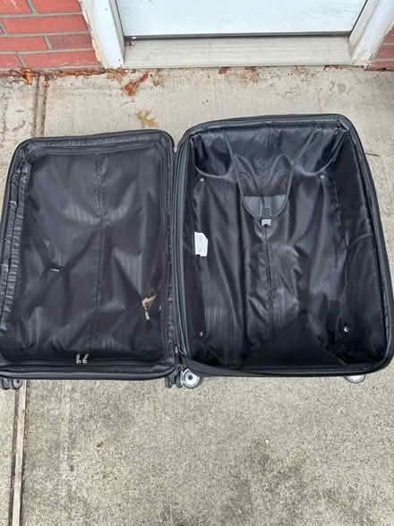 Photo of free Samsung 25” luggage (Rahway, NJ) #2