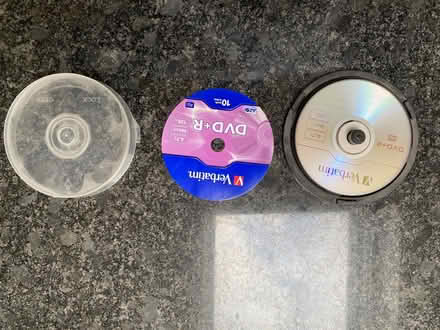 Photo of free X4 Verbatim DVD+R disks (Risinghurst OX3) #1