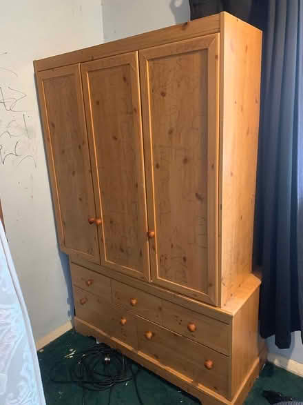 Photo of free Wardrobe (Selsdon) #1