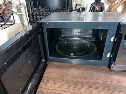 Photo of free Microwave (Northenden M22) #2
