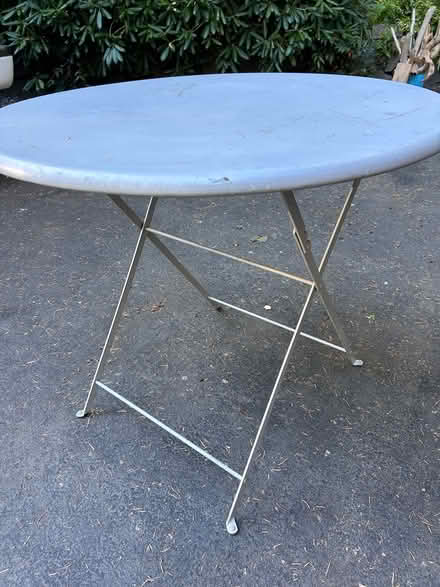 Photo of free metal bistro table 32”d (Cottage Lake) #1