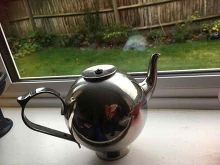 Photo of free Nick Munro vintage iconic teapot with leaky spout (Great Shelford CB22) #1