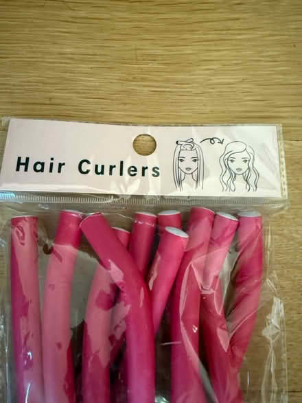 Photo of free Hair curlers (95070) #2