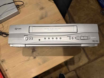 Photo of free VHS Player (TW10) #1