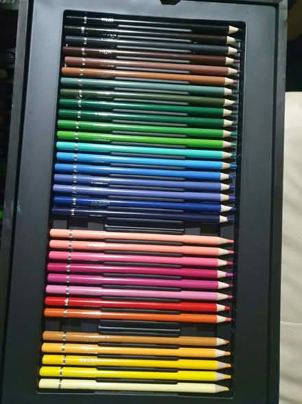 Photo of free Wooden art case with a few missing bits (Battle RG30) #4