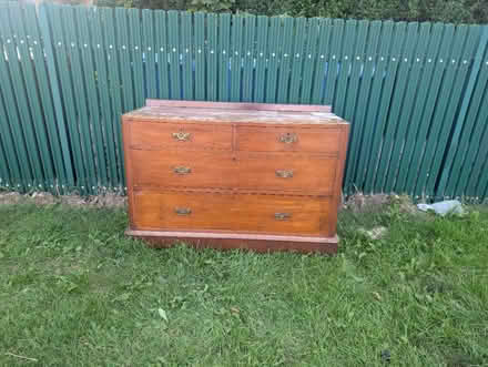 Photo of free Large chest of drawers (S8 Lowedges) #1