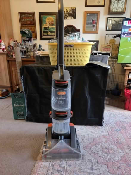 Photo of free Vax dual power carpet cleaner (Verwood bh31) #3