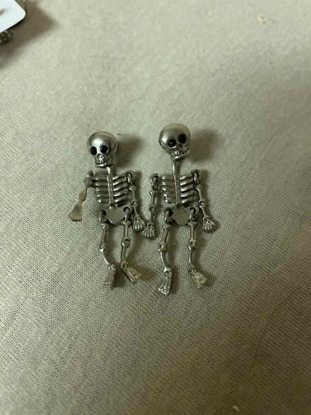 Photo of free Earings (1545 Warwick way) #1