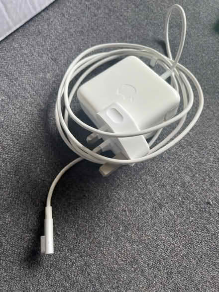 Photo of free MagSafe Mac power supply (Calcot RG31) #1