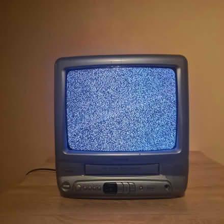 Photo of free Goodmans TV/VHS (TW7) #4