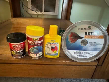 Photo of free 3 gal aquarium with Beta fish (Orchard and Prairie, Aurora) #1