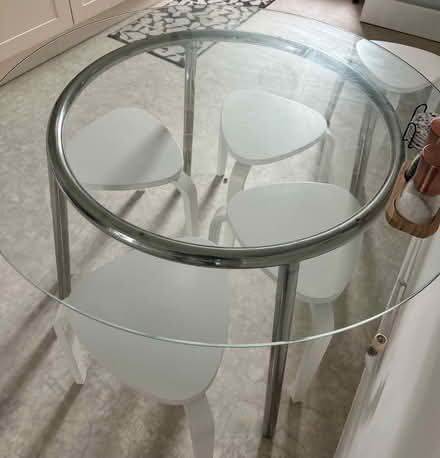 Photo of free Glass table (Littlemore OX4) #2