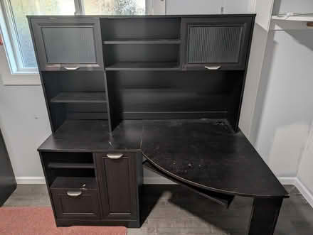 Photo of free Desk (Cedar Hills) #1