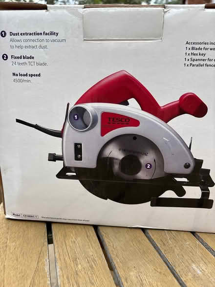 Photo of free 900 w Circulat Saw (Boxmoor, Hemel Hempstead) #2