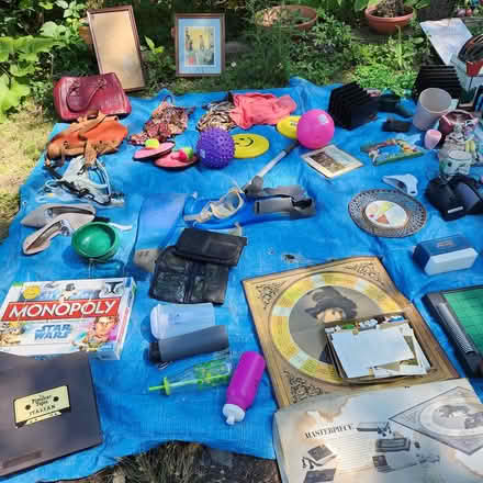 Photo of free Miscellaneous items (End of capozzi cir woburn ma) #3