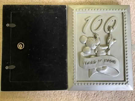 Photo of free Resin child’s wall hangings, monkeys and picture frame (Hertford SG14) #3