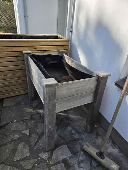 Photo of free Raised bed/planter (Arley, DY12) #1