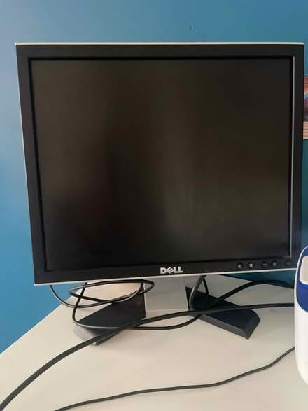 Photo of free Square monitor (Diglis WR5) #1