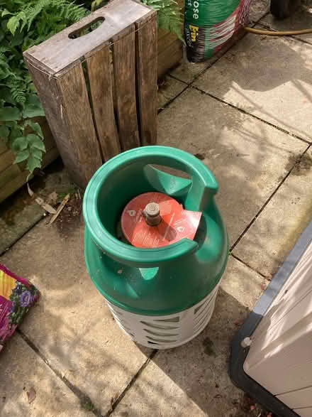 Photo of free Flogas Gaslight Propane 10kg (Northchurch HP4) #1