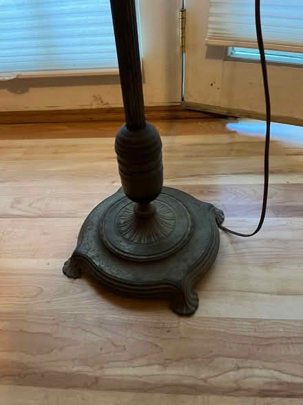 Photo of free 1940s (?) Floor Lamp (Flower and Wayne Aves., SS) #2