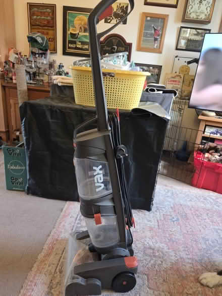 Photo of free Vax dual power carpet cleaner (Verwood bh31) #1
