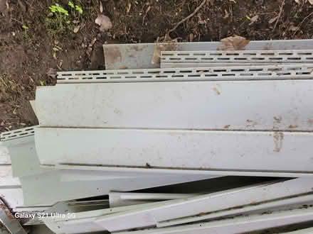 Photo of free Aluminum siding (Woodbridge, CT) #1