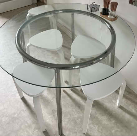 Photo of free Glass table (Littlemore OX4) #3