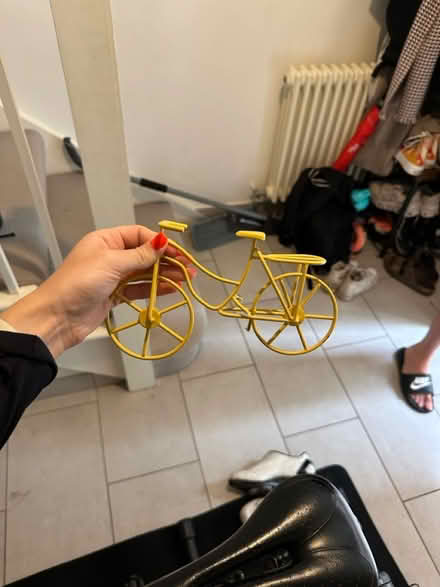 Photo of free Yellow decorative bike stand (Blackheath SE13) #1