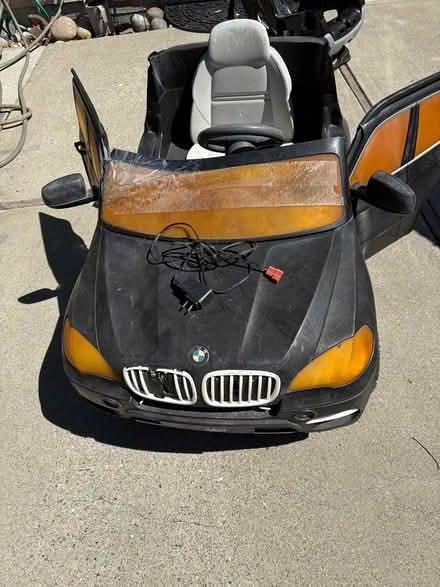 Photo of free BMW kids electric car (Redwood City) #2