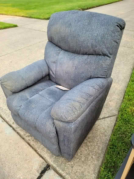 Photo of free Computer Cart, La-Z-Boy Recliner (NE corner of Troy) #4