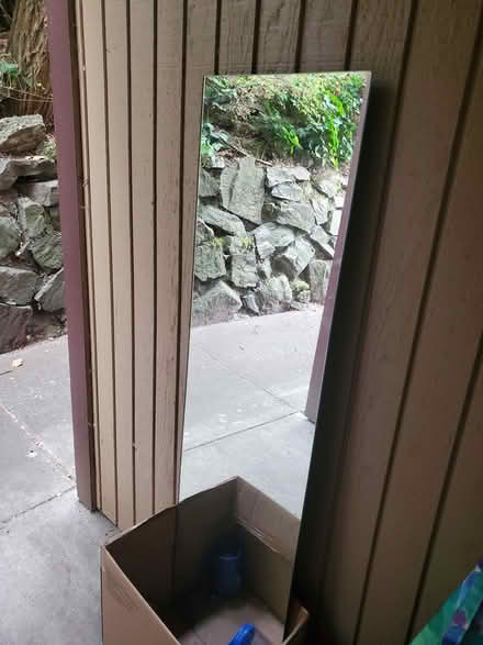 Photo of free full-length mirror (Bitterlake Seattle) #1