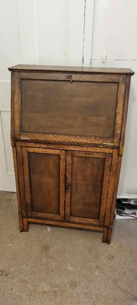 Photo of free Vintage Small Writing Desk / Hobby Work Bench & Storage (Great Northern Road DE1) #2