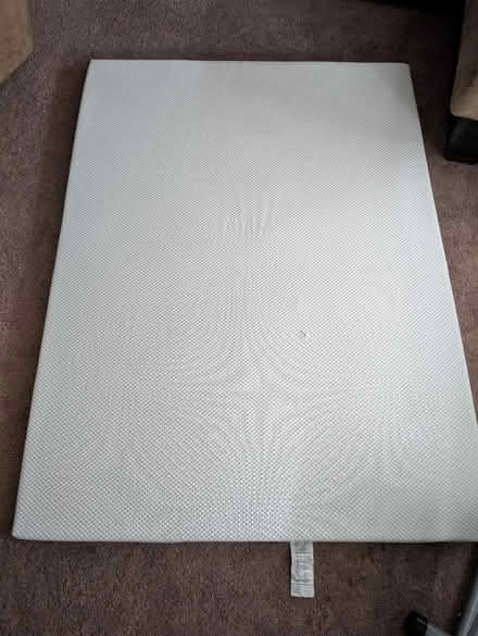 Photo of free 2" Memory Foam Mattress Topper (Q) (Auburn) #1