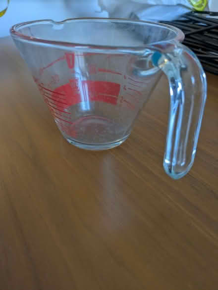 Photo of free 1 cup glass Pyrex measuring cup (Metro Center) #3