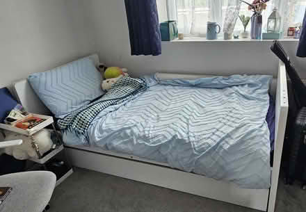 Photo of free Bed (IG5) #1
