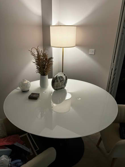 Photo of free Circular glass dining table (CT10) #1