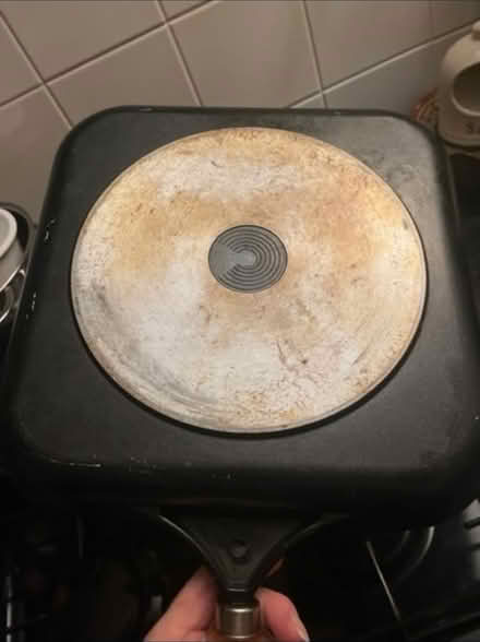 Photo of free Griddle pan (Cannonmills EH7) #2
