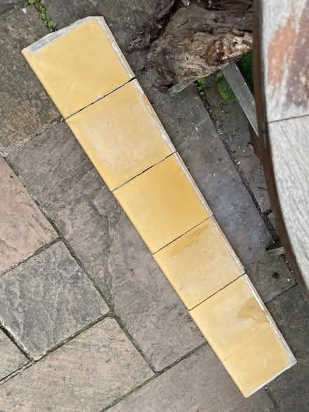 Photo of free X6 original 1949 quarry tiles (Northaw EN6) #1
