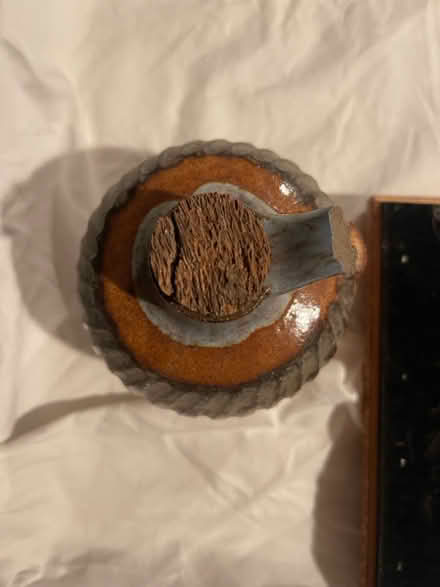 Photo of free Ceramic pot (Farmington Hills) #3