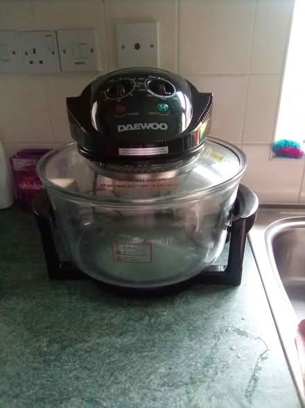 Photo of free Halogen air fryer cooker (DN3 edenthorpe doncaster) #1