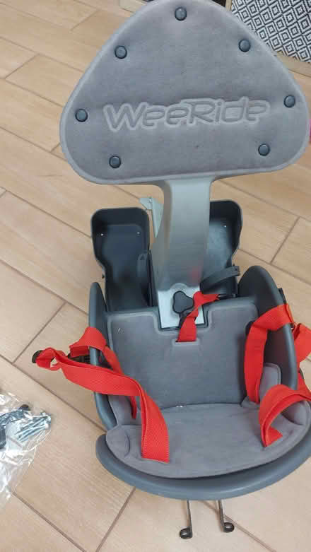 Photo of free Childs seat for bike (Cashes Green GL5) #3