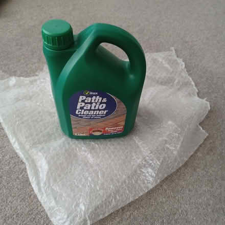 Photo of free part-full container of path & patio cleaning fluid (Summertown OX2) #1