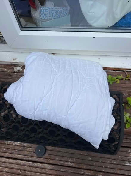 Photo of free Old duvet (CB4) #1
