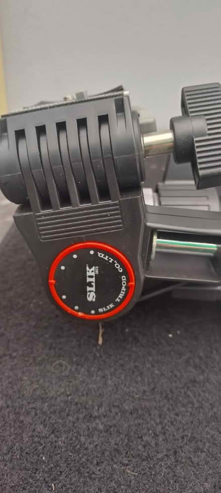 Photo of free Slik camera tripod (NG10) #2