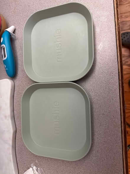 Photo of free Two kid’s mushie plates (Des Peres) #2