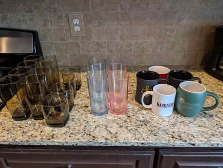 Photo of free Cups, glasses, and mugs (Auburn) #1