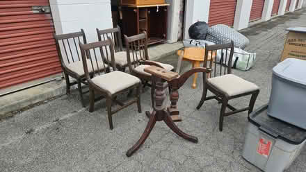 Photo of free Antique dining table / chairs (Lafayette, GA) #1