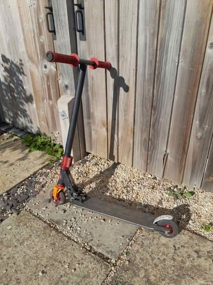 Photo of free JDBug folding scooter (Chineham RG24) #1