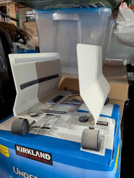 Photo of free CPU cart (Nepean) #1